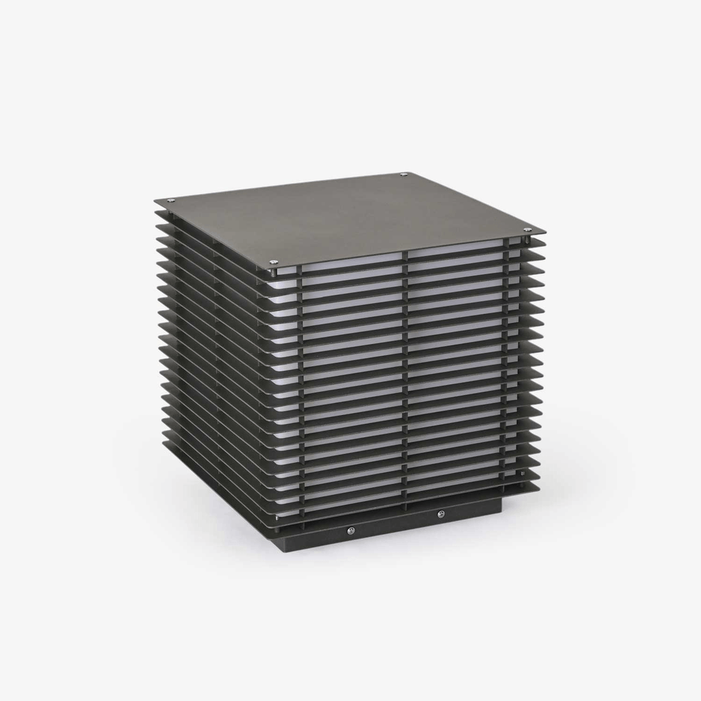 Grid Louvered Garden Light