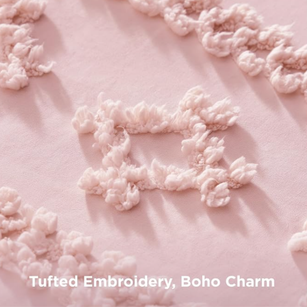 Tufted comforter detail, Pink