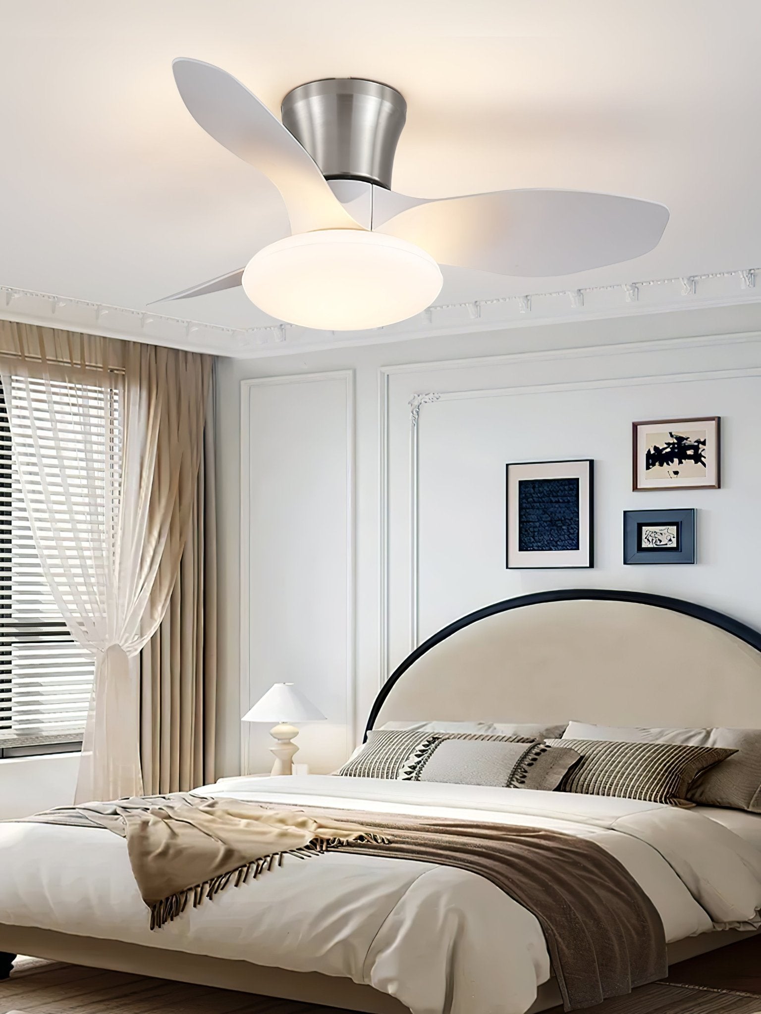Aeris Curve Luxe Minimalist Ceiling Fan Light