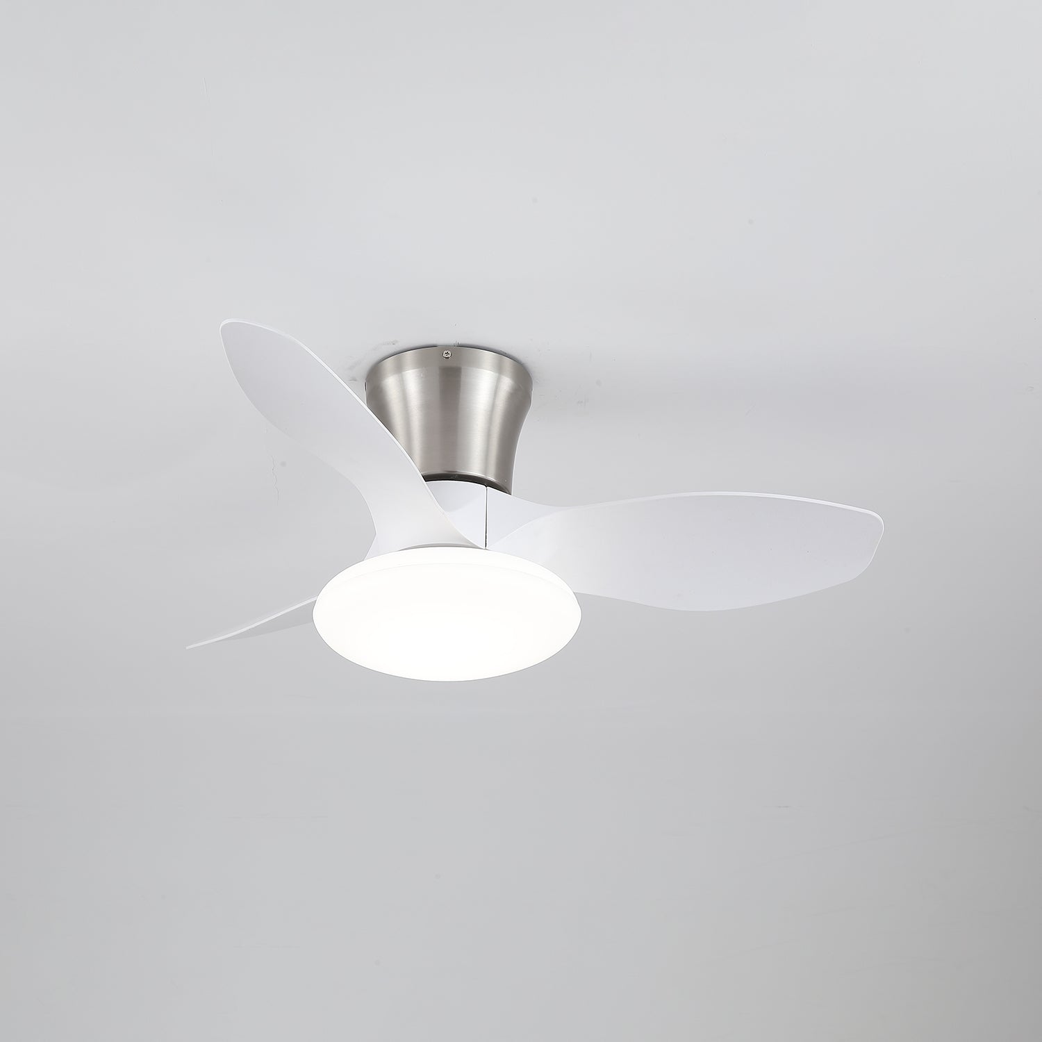 Aeris Curve Luxe Minimalist Ceiling Fan Light