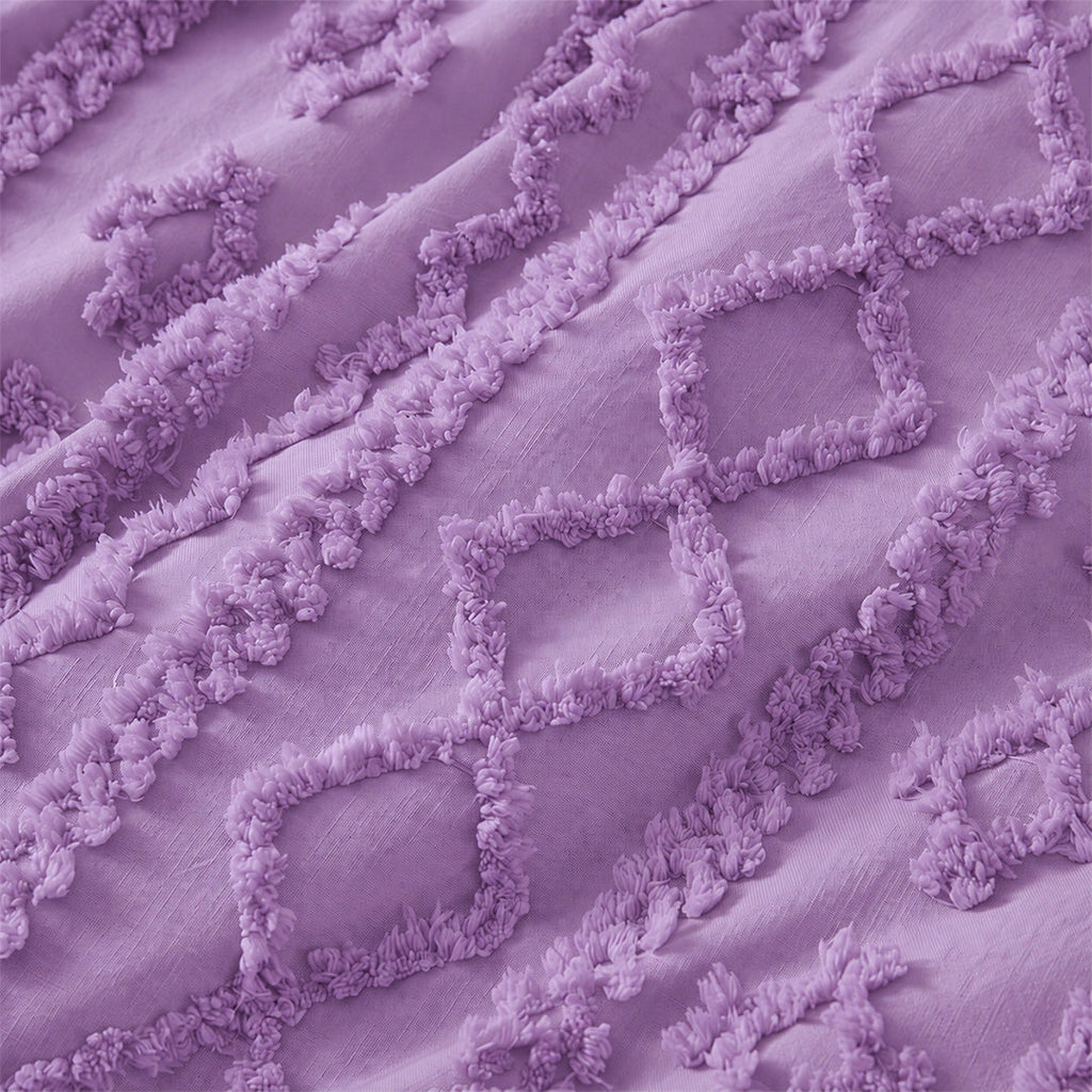 Tufted comforter detail, Purple