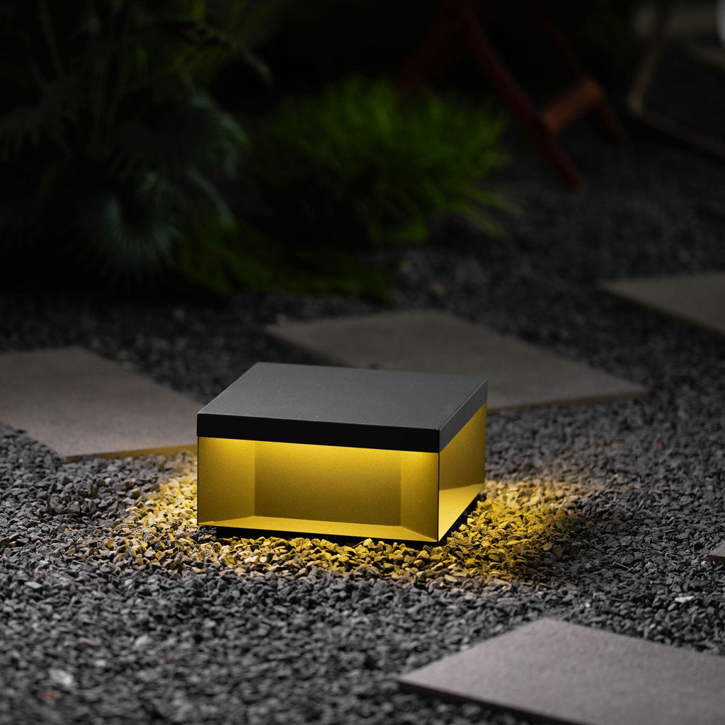 Obsidian Box Post Light