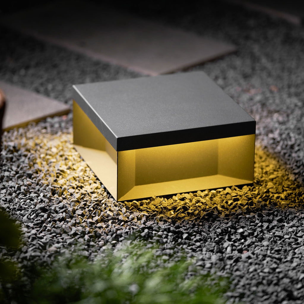 Obsidian Box Post Light