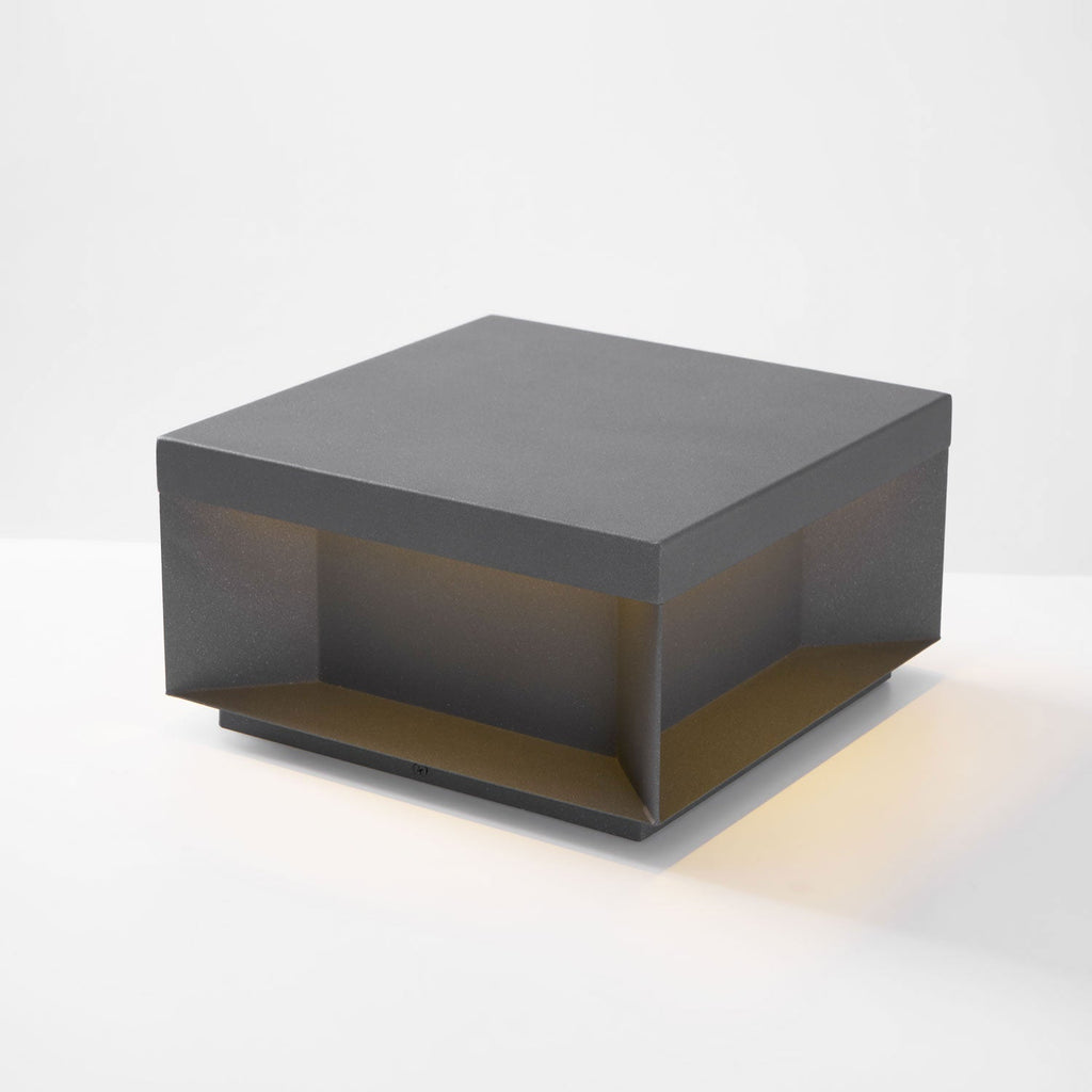 Obsidian Box Post Light