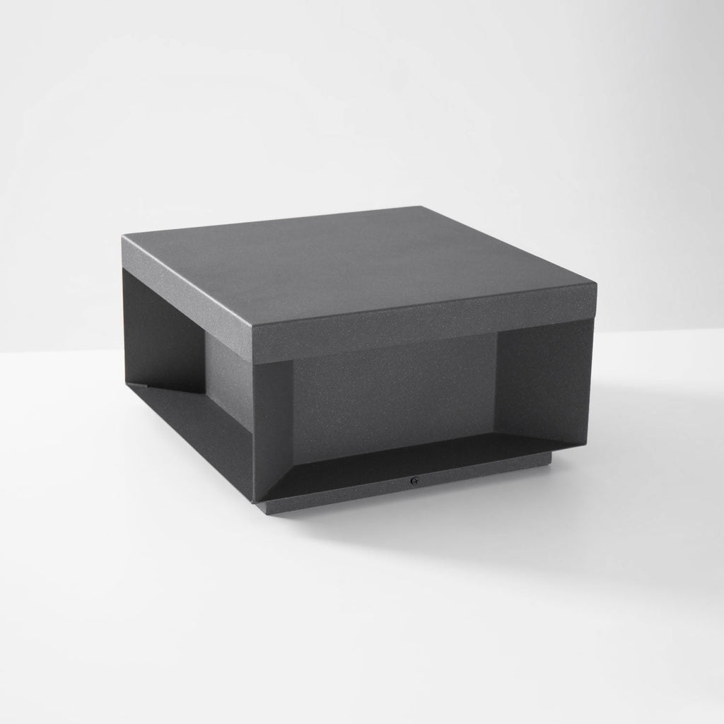 Obsidian Box Post Light