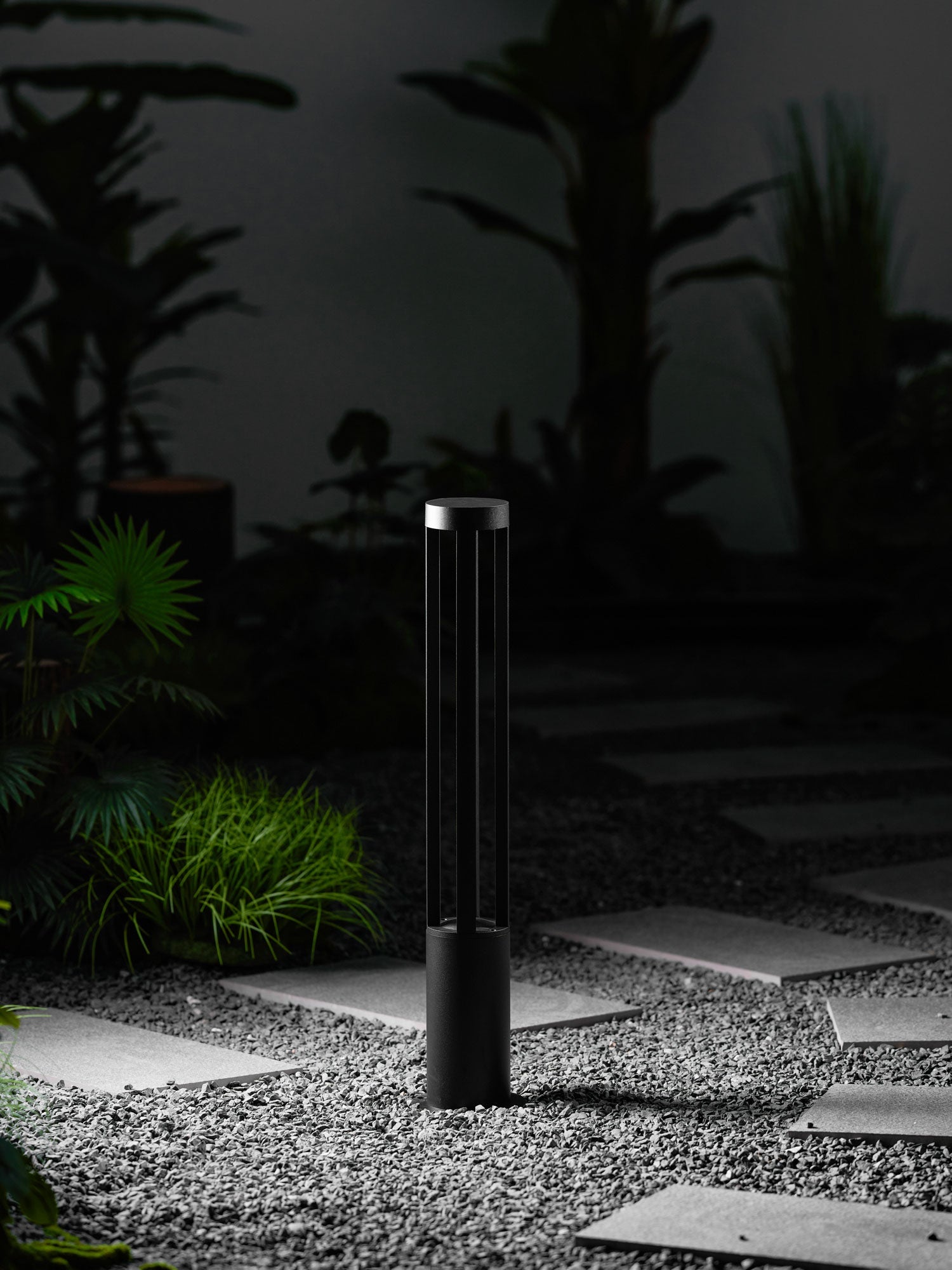 Vanta Cylindrical Path Light