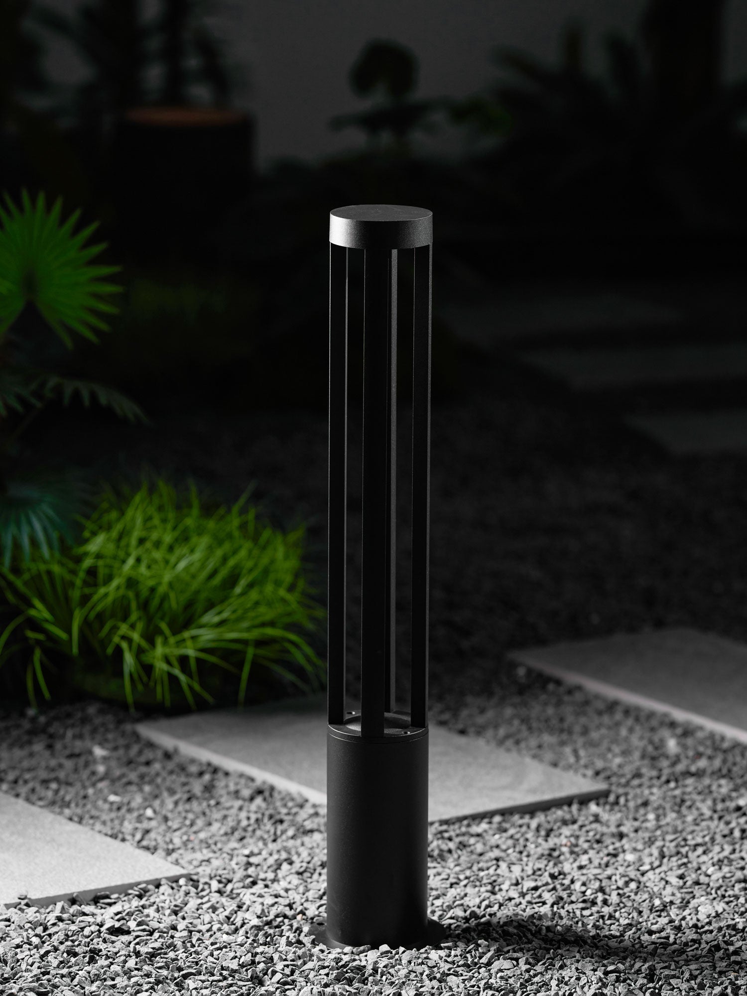 Vanta Cylindrical Path Light