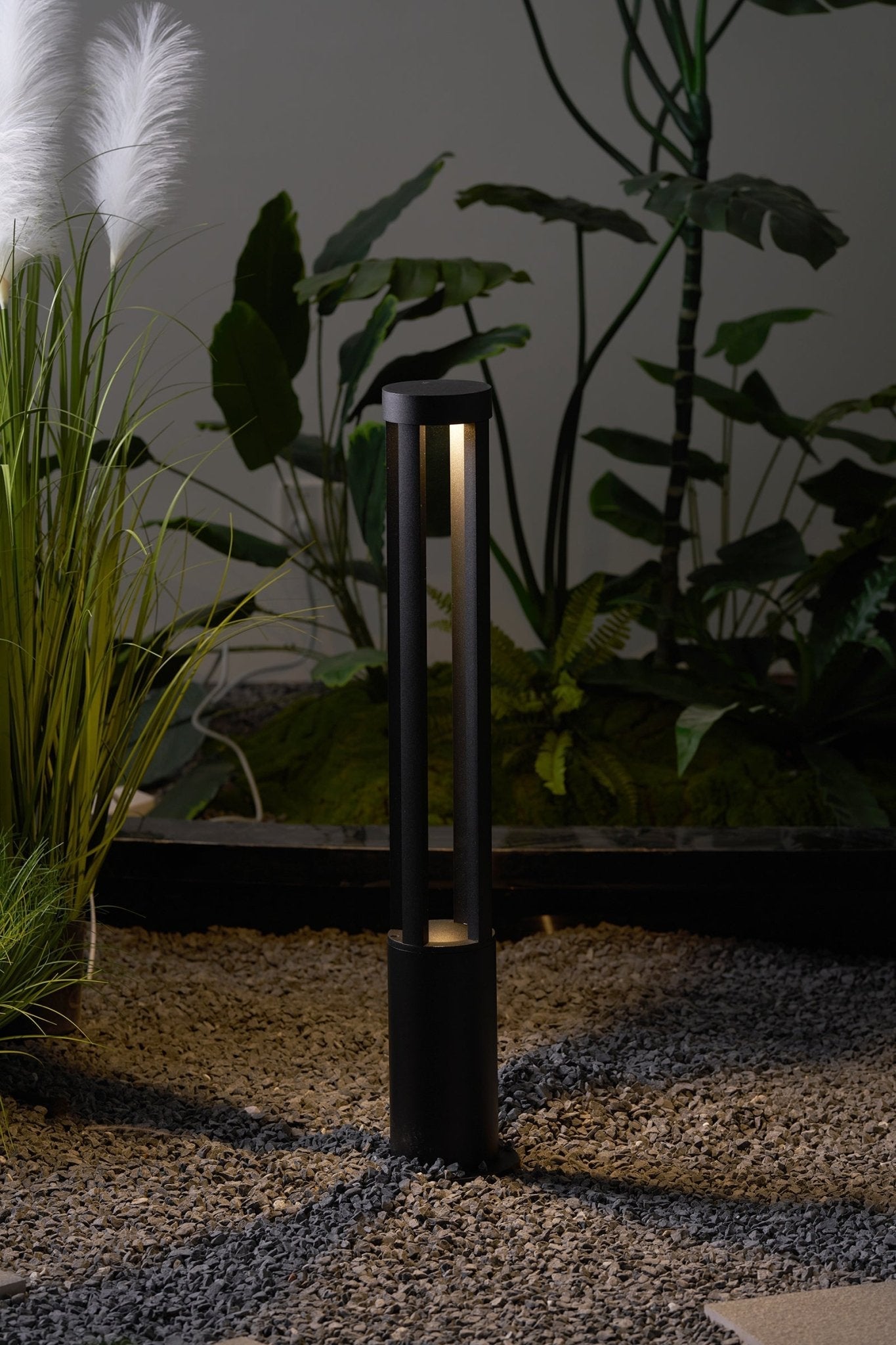Vanta Cylindrical Path Light
