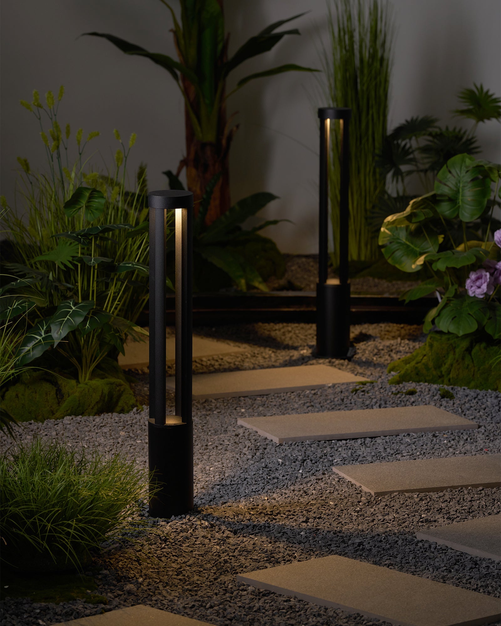 Vanta Cylindrical Path Light