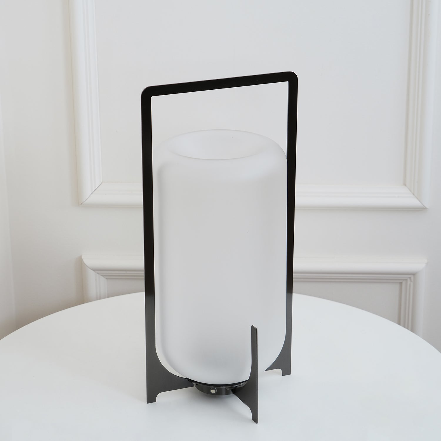 Arcus Minimal Outdoor Lamp