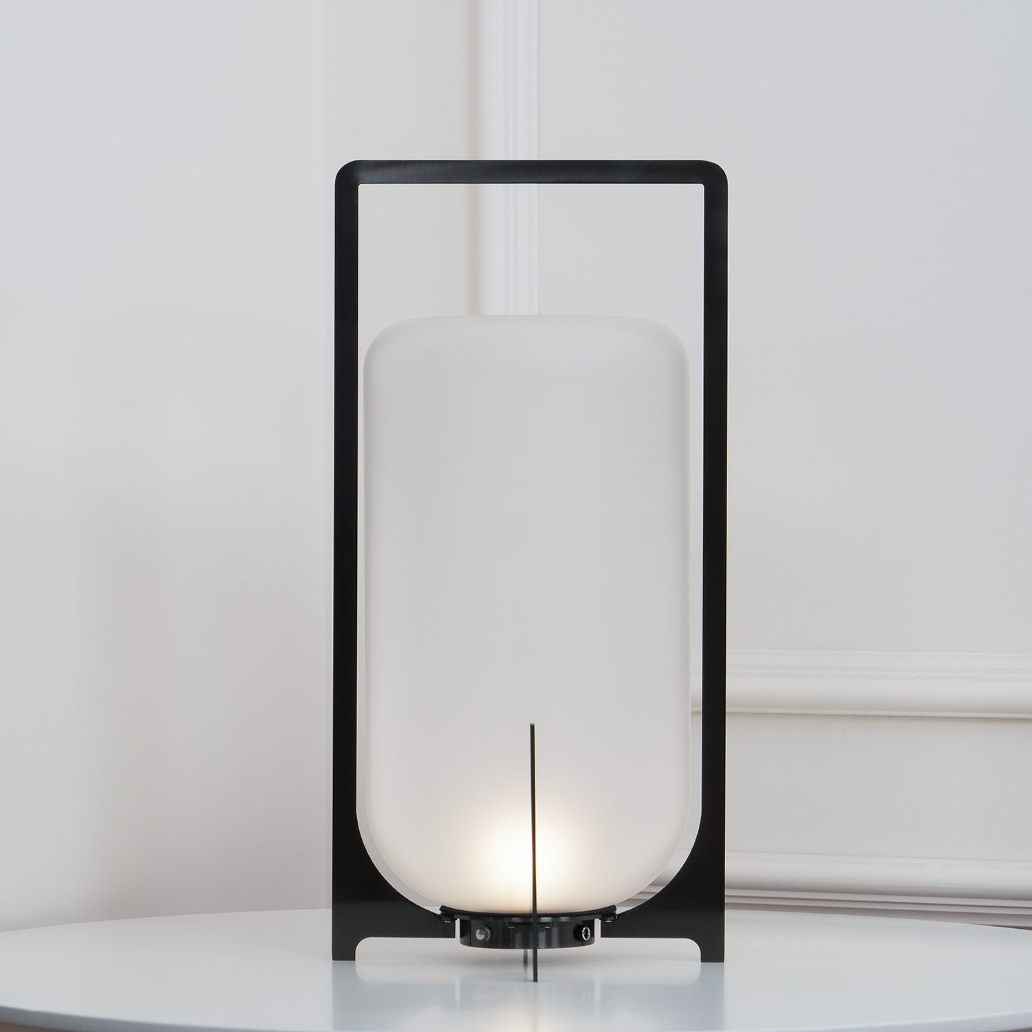 Arcus Minimal Outdoor Lamp