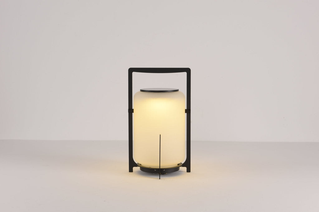 Twilight Sculpted Solar Lantern Lamp