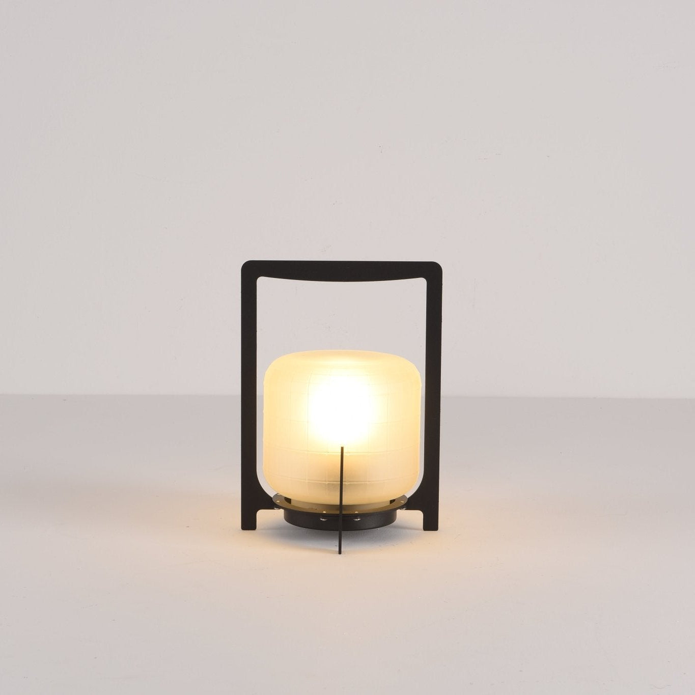 Arcus Minimal Outdoor Lamp