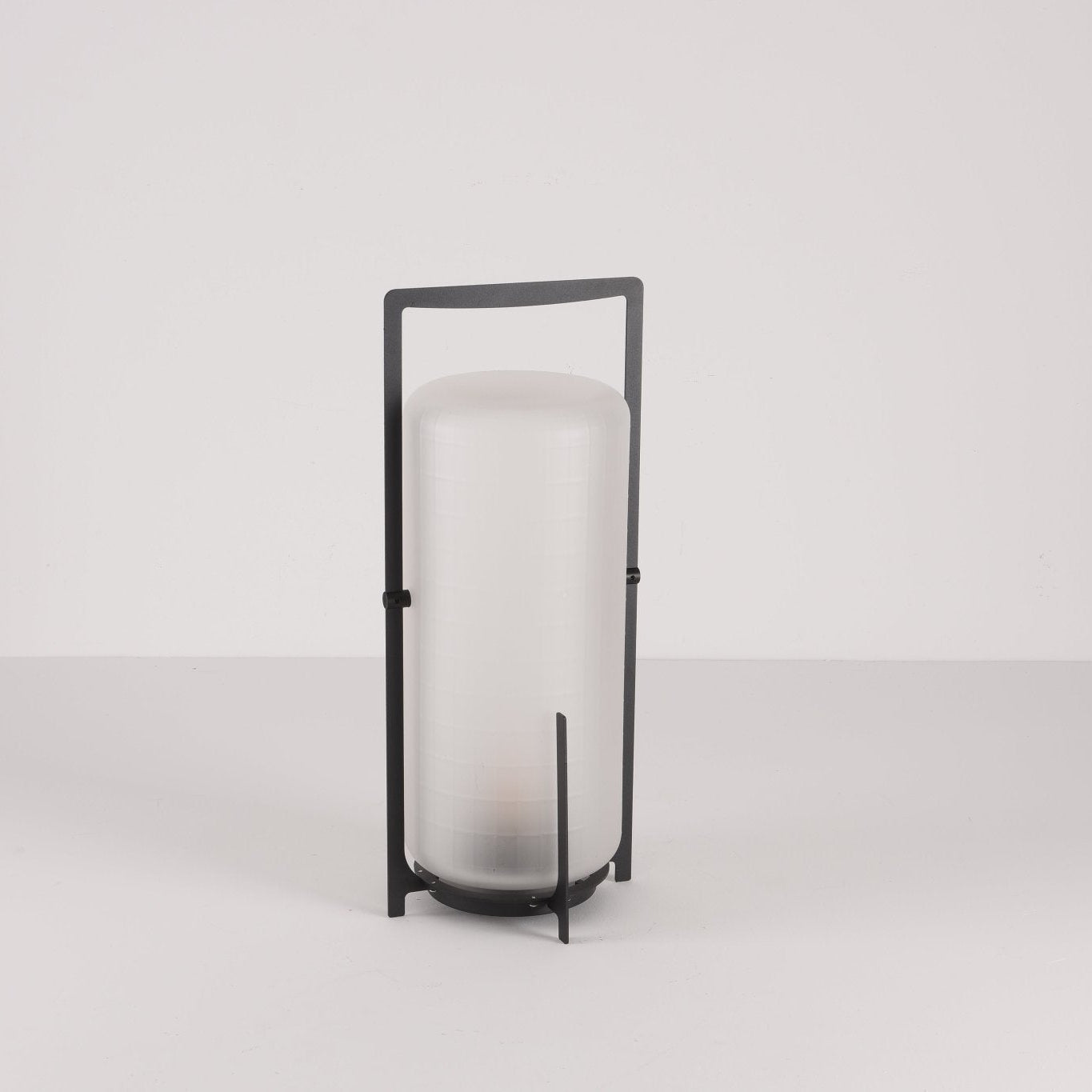 Arcus Minimal Outdoor Lamp