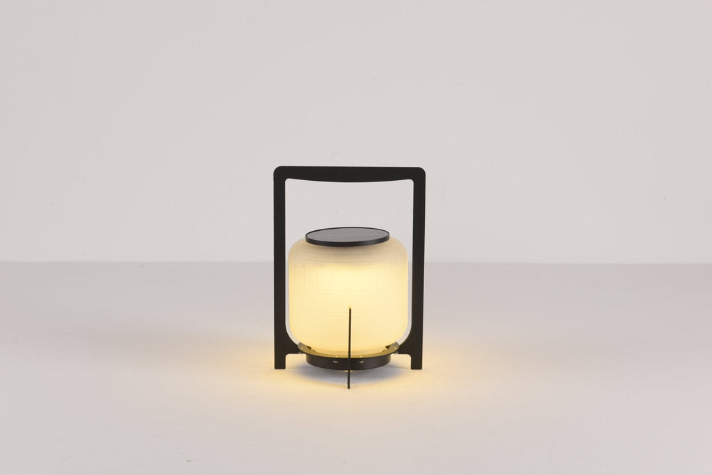 Twilight Sculpted Solar Lantern Lamp