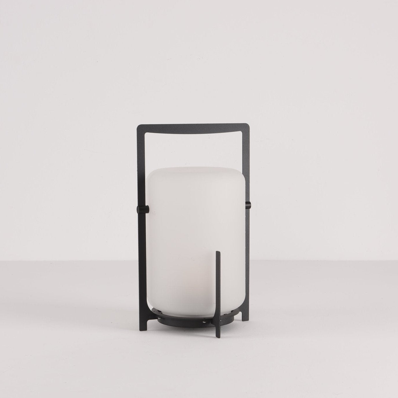 Arcus Minimal Outdoor Lamp