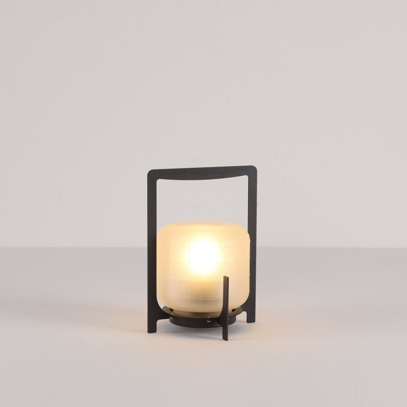 Arcus Minimal Outdoor Lamp