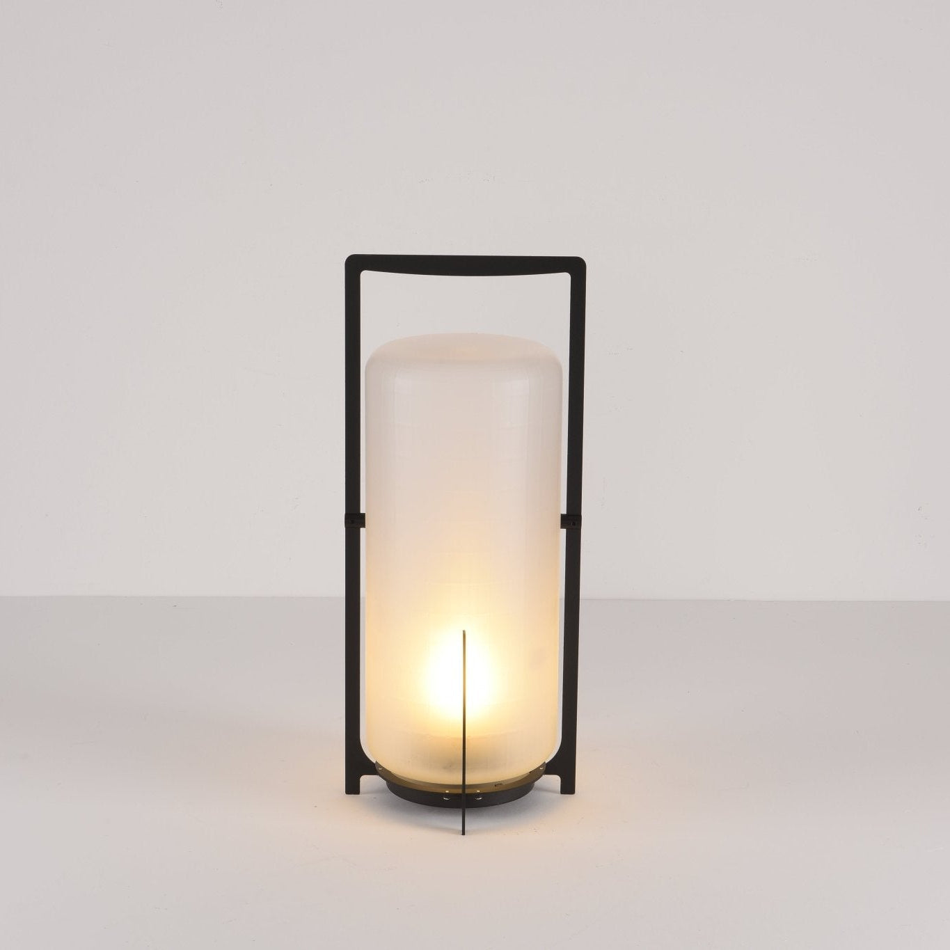 Arcus Minimal Outdoor Lamp