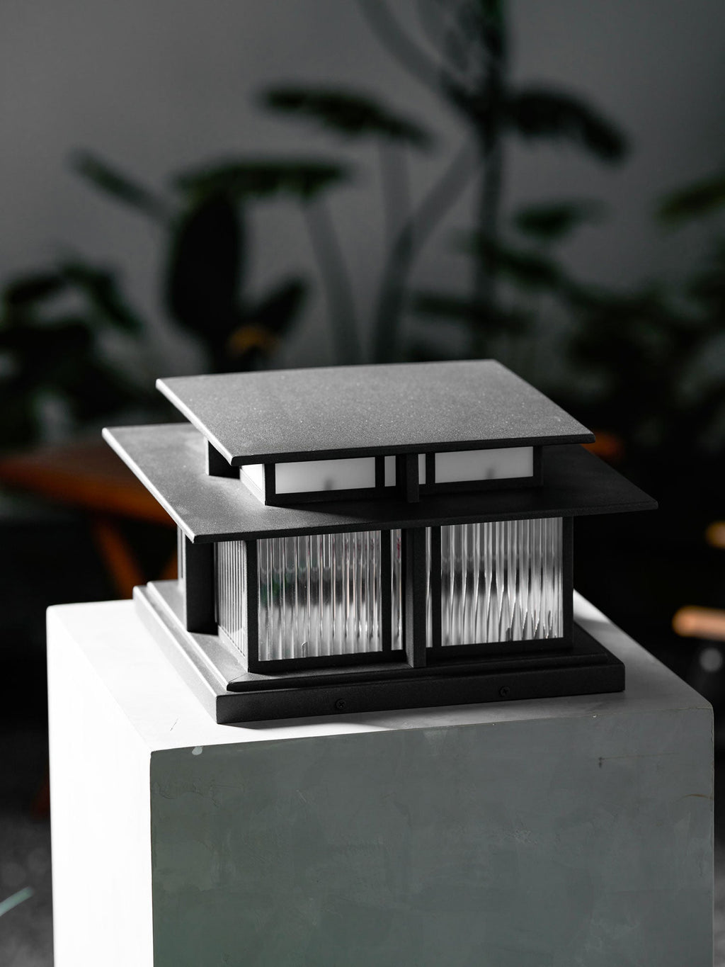 Boilyn Mono Pillar Light