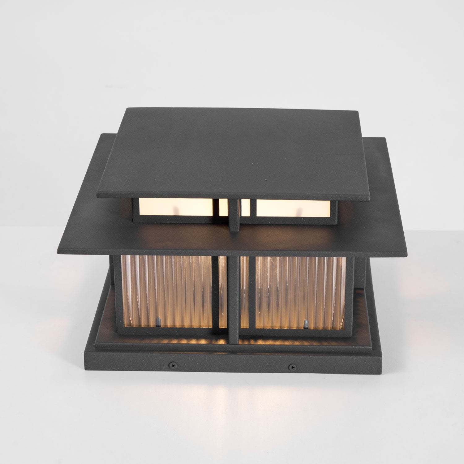 Boilyn Mono Pillar Light