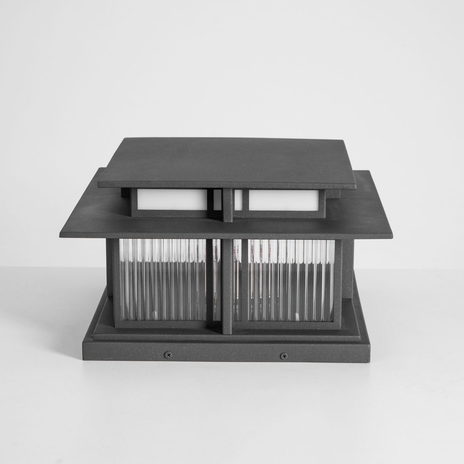Boilyn Mono Pillar Light
