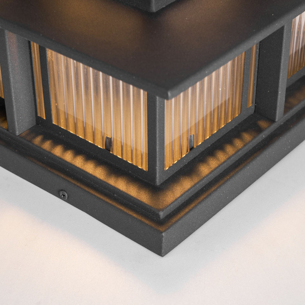 Boilyn Mono Pillar Light