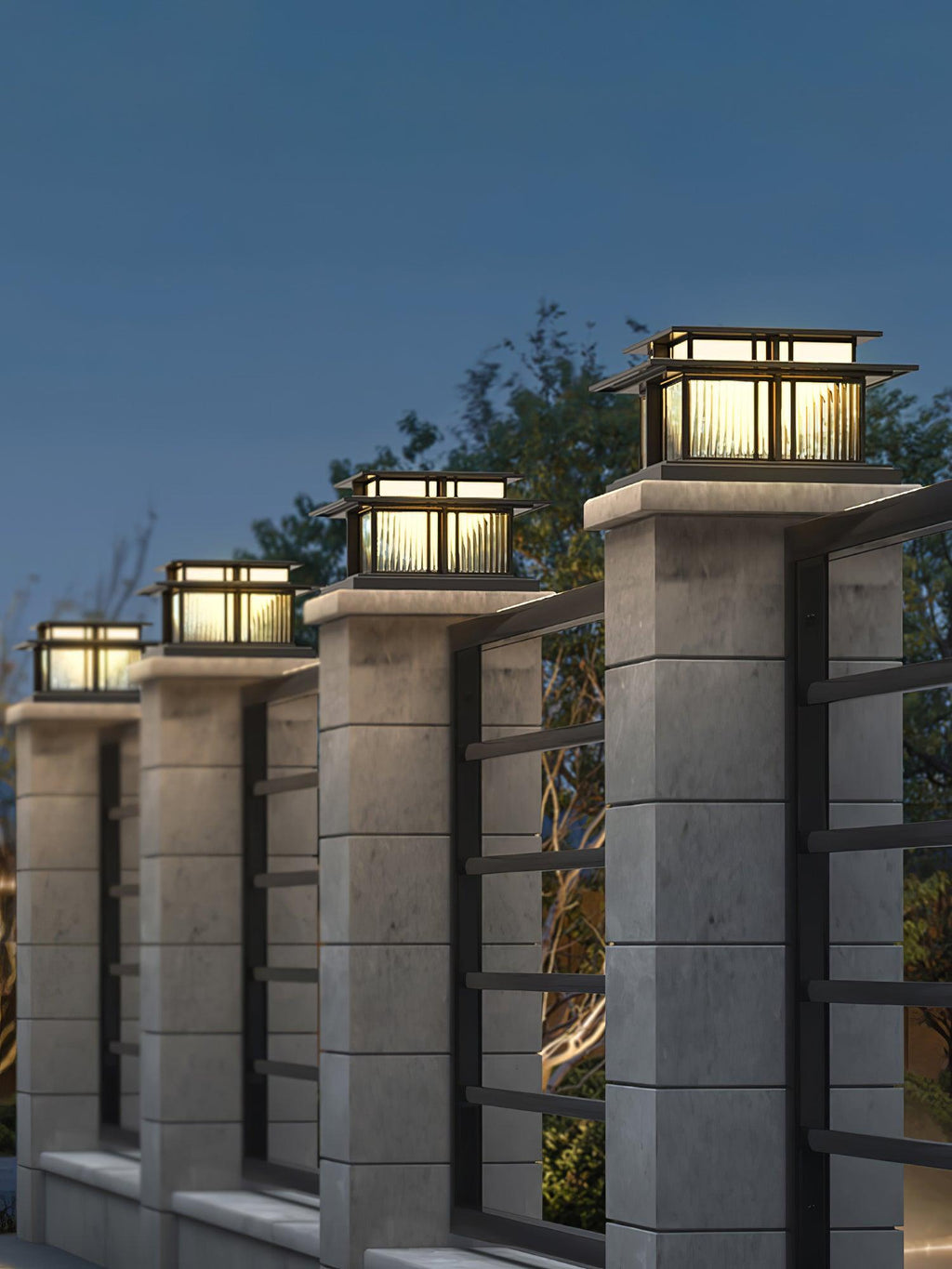 Boilyn Mono Pillar Light
