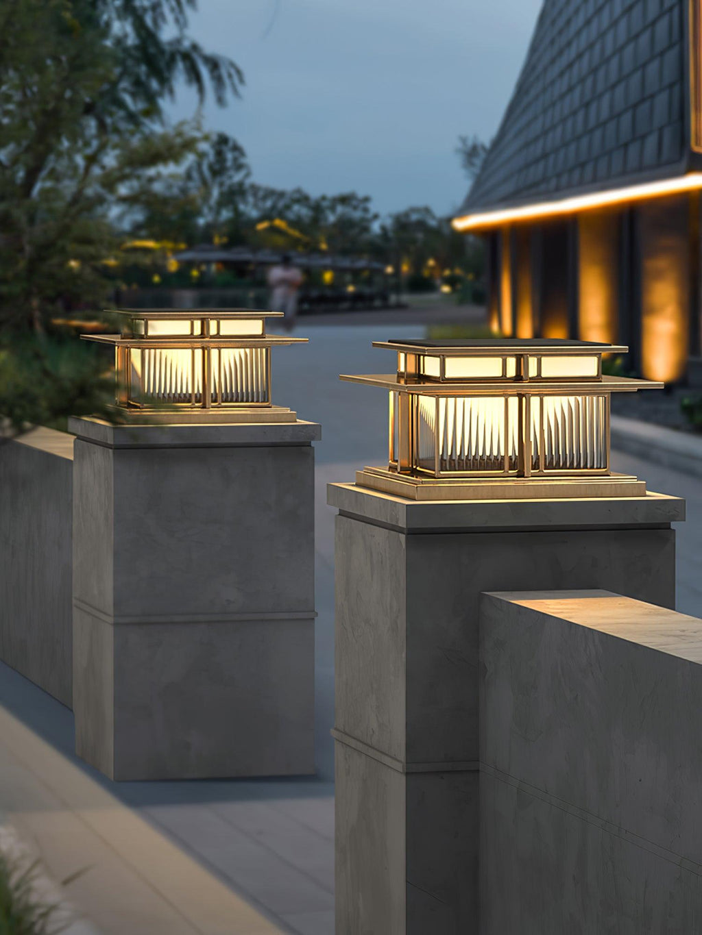Boilyn Mono Pillar Light