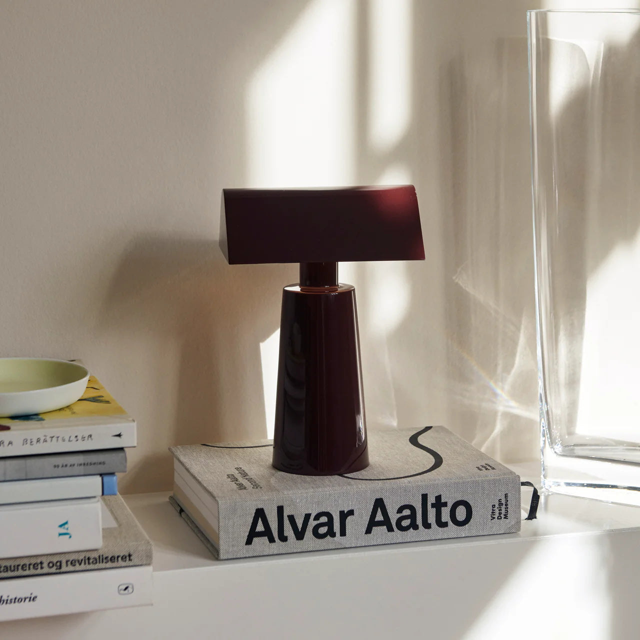 Caret Cordless Table Lamp