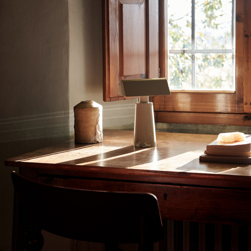 Caret Cordless Table Lamp