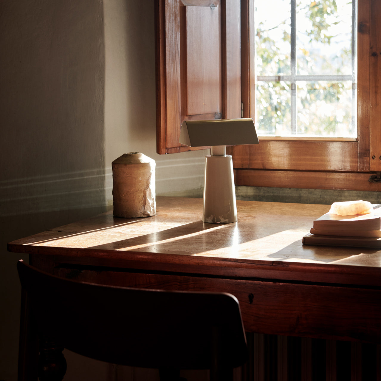 Caret Cordless Table Lamp
