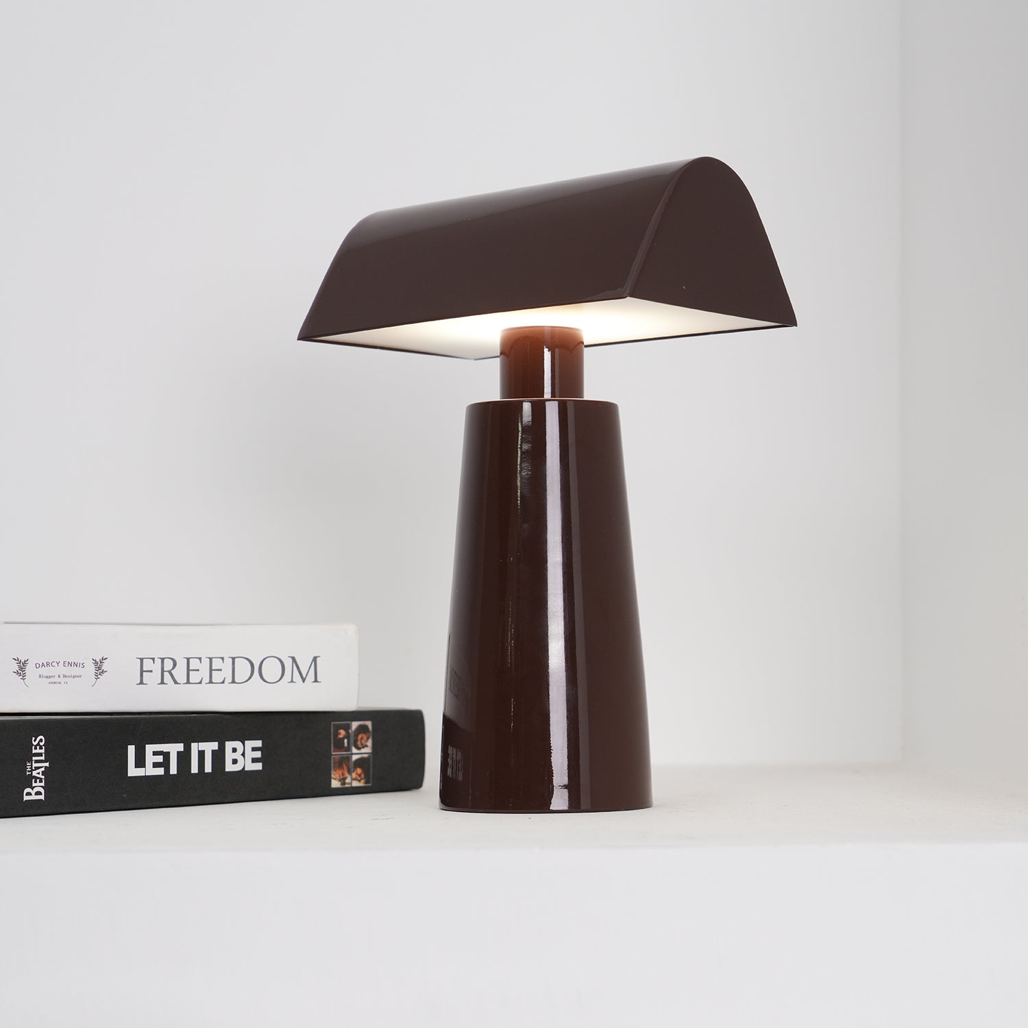 Caret Cordless Table Lamp