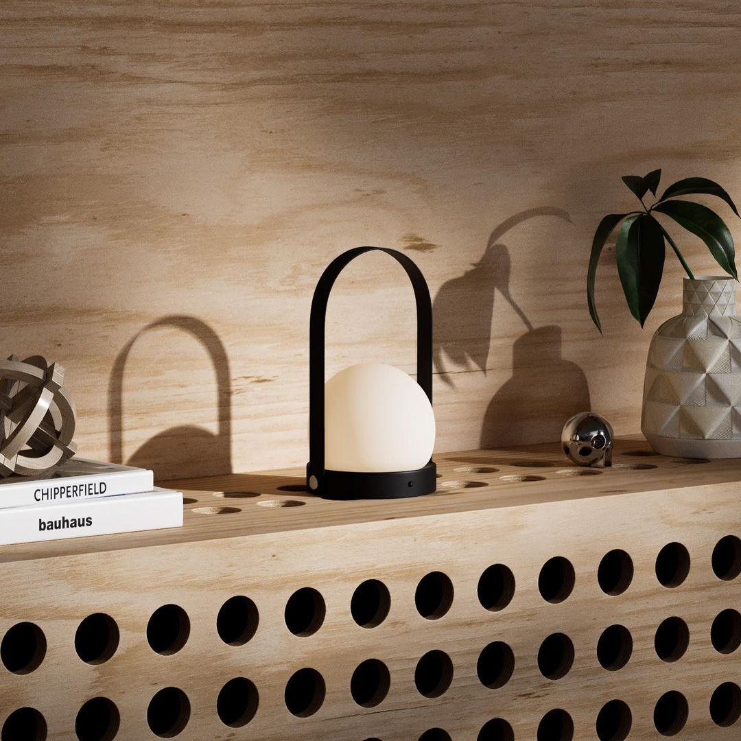 Arc Sculpted Table Lamp