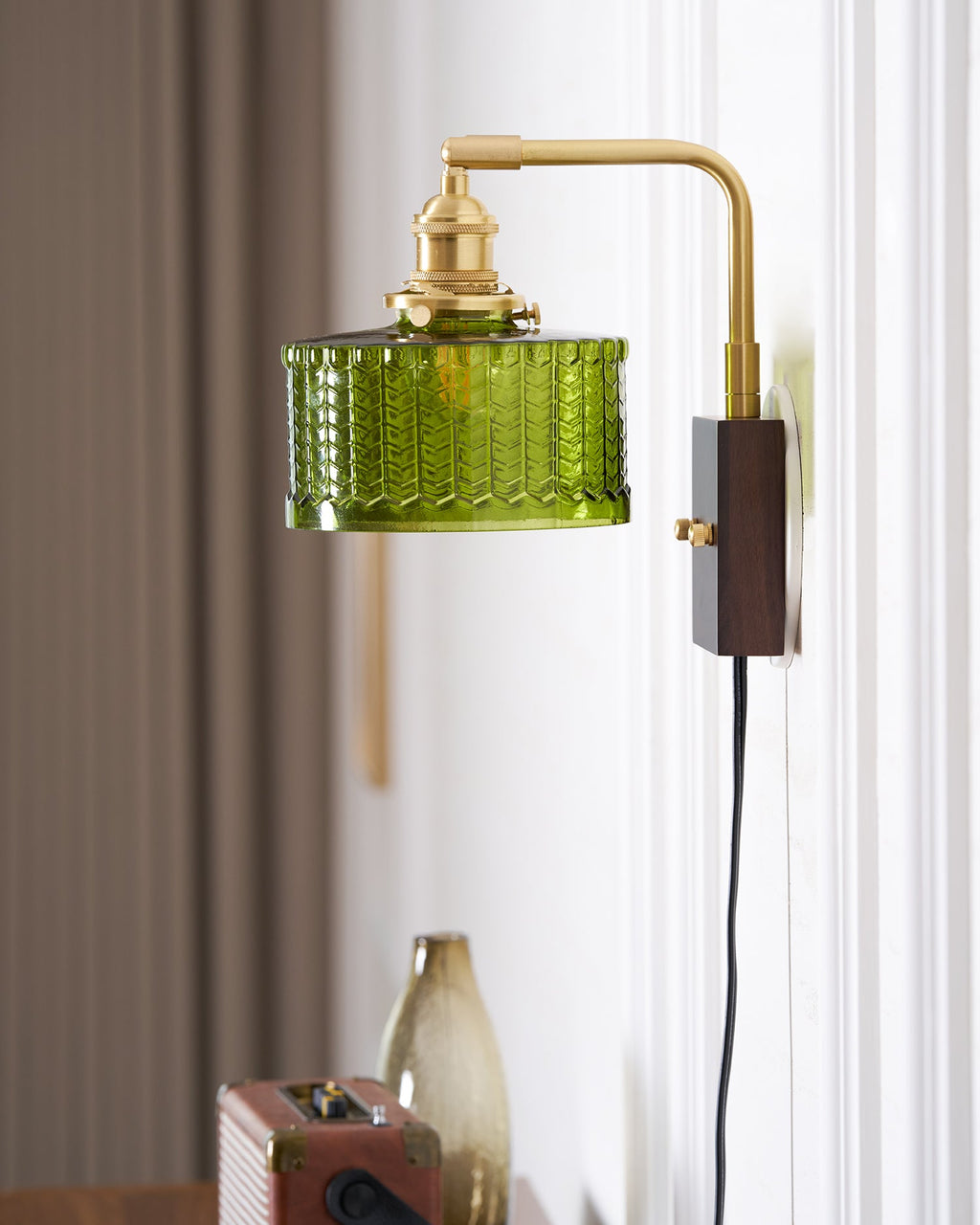 Cavella Plug-In Wall Sconce