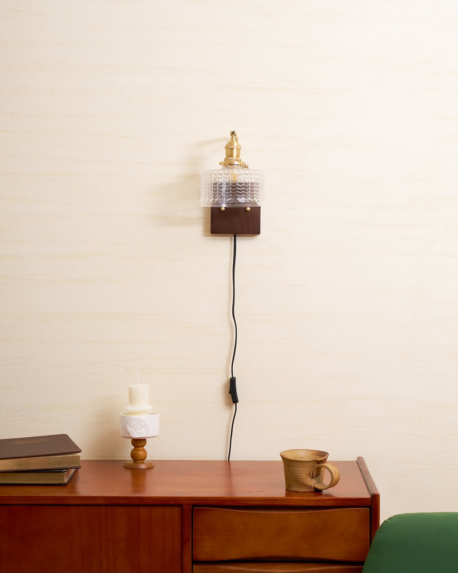 Cavella Plug-In Wall Sconce