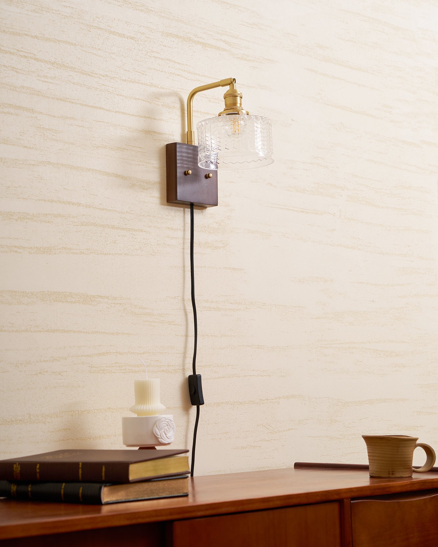 Cavella Plug-In Wall Sconce