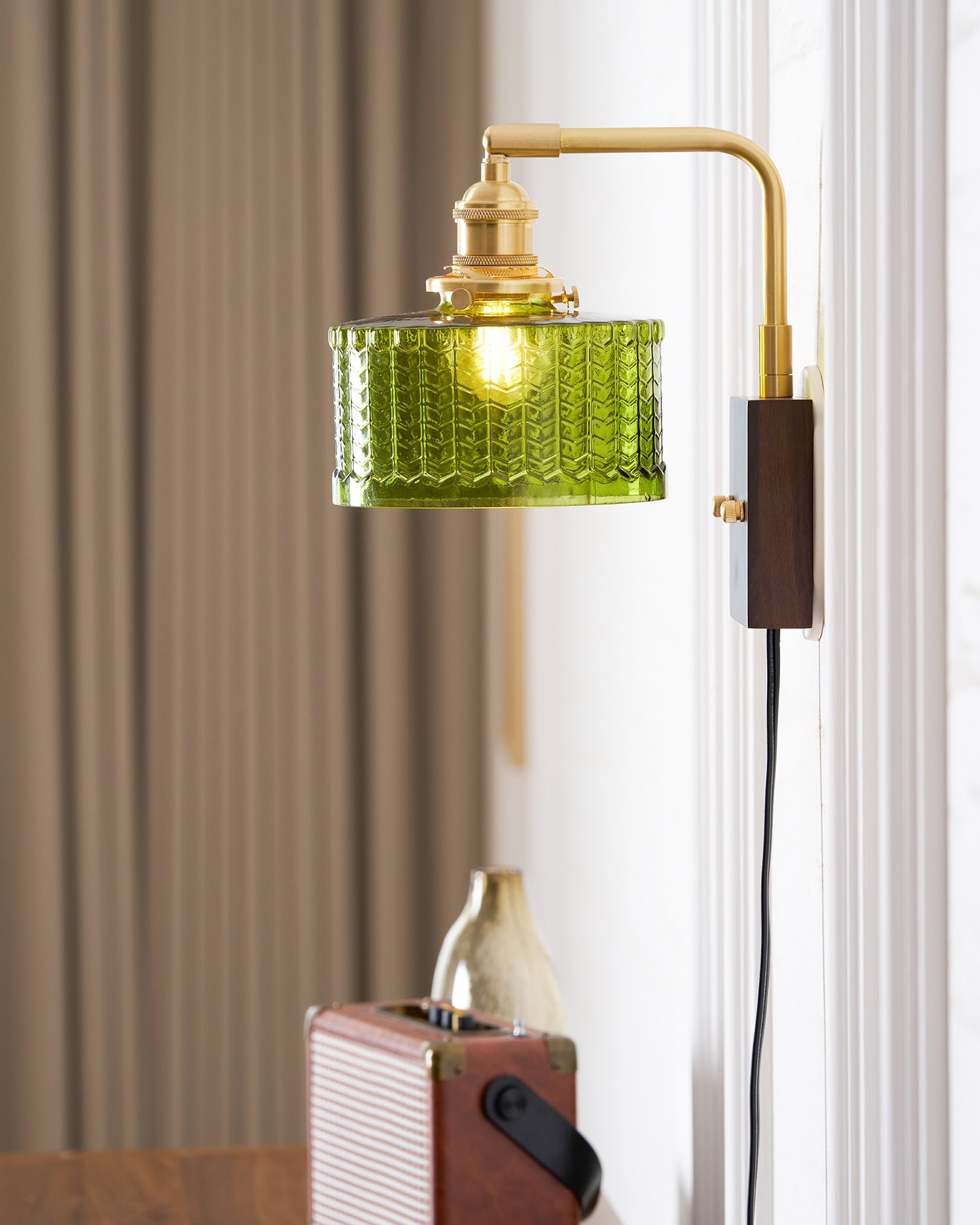 Cavella Plug-In Wall Sconce
