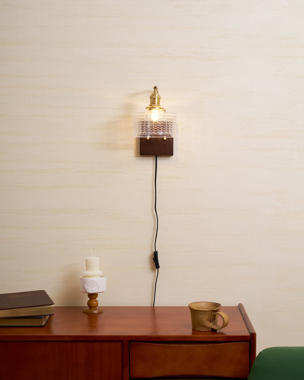 Cavella Plug-In Wall Sconce