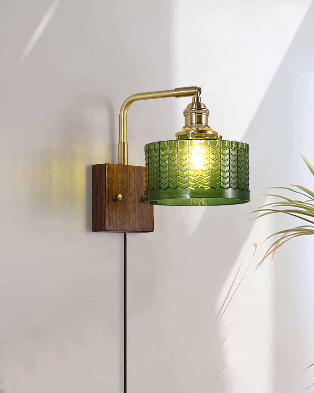 Cavella Plug-In Wall Sconce