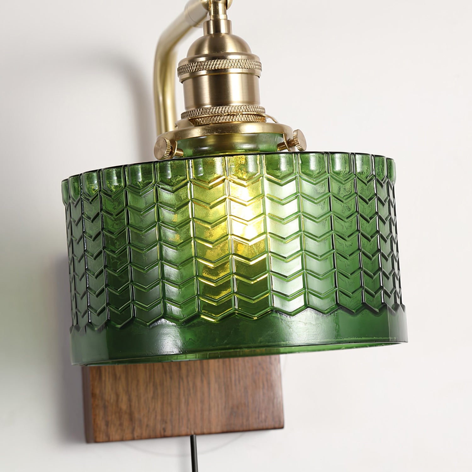 Cavella Plug-In Wall Sconce