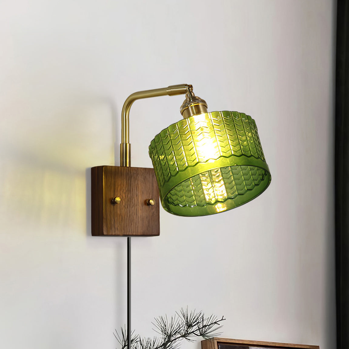 Cavella Plug-In Wall Sconce