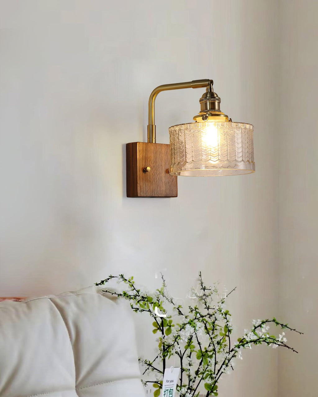 Cavella Fish-Scale Glass Wall Sconce