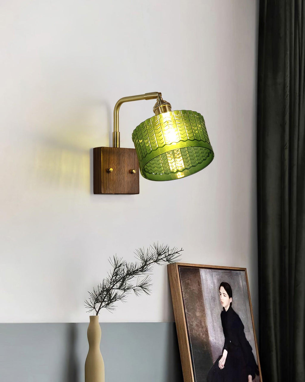 Cavella Fish-Scale Glass Wall Sconce