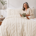 Tufted comforter detail, Ivory