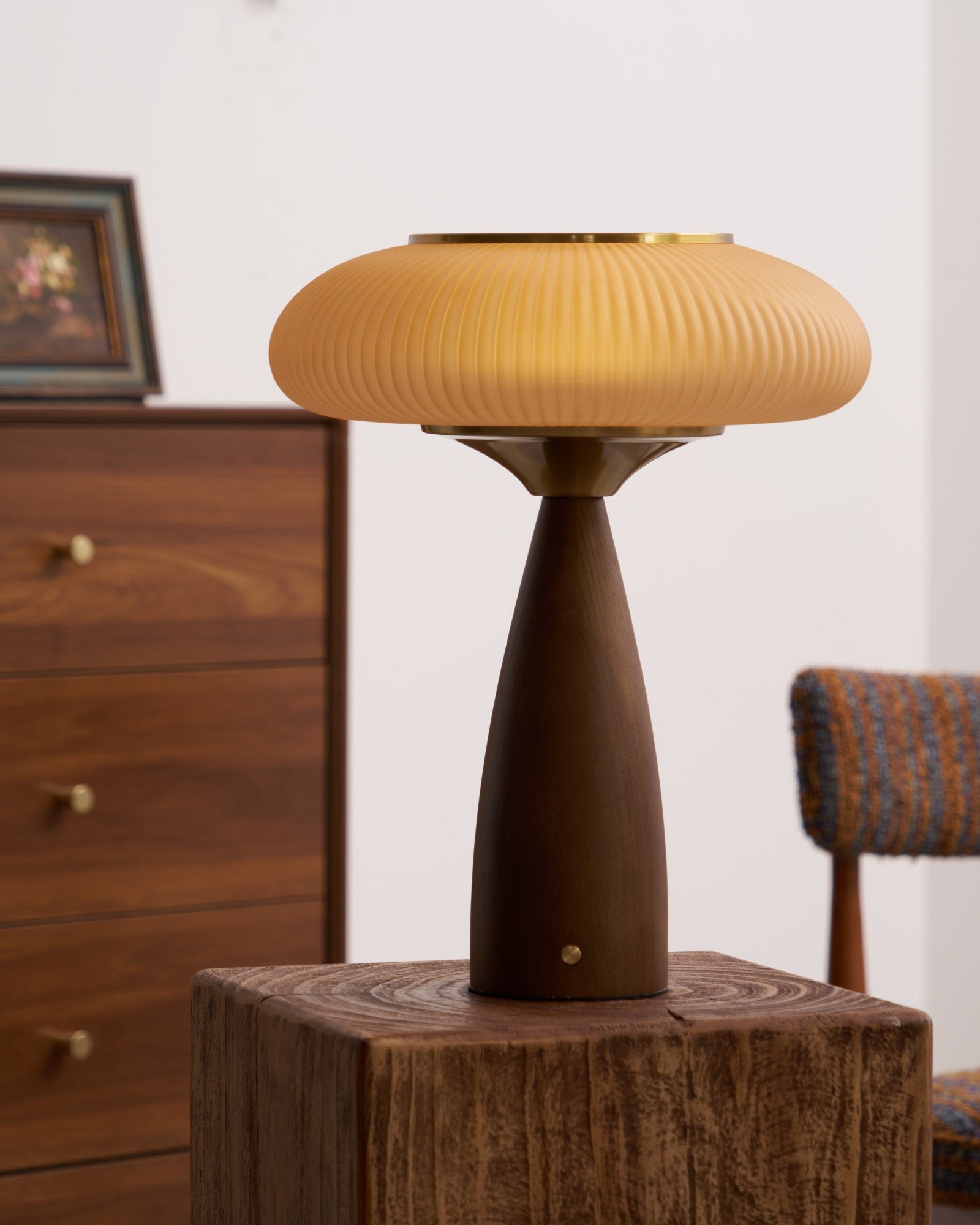 Cielo Arc Wood Table Lamp