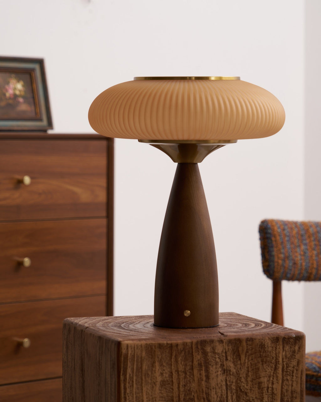 Cielo Arc Wood Table Lamp