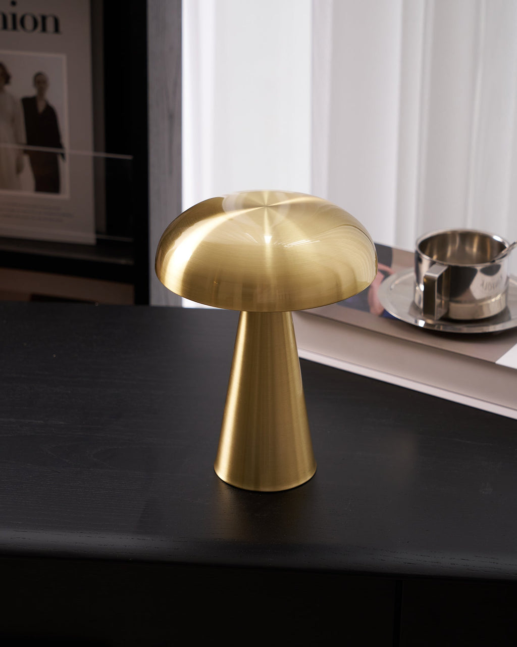 Como Rechargeable Table Lamp