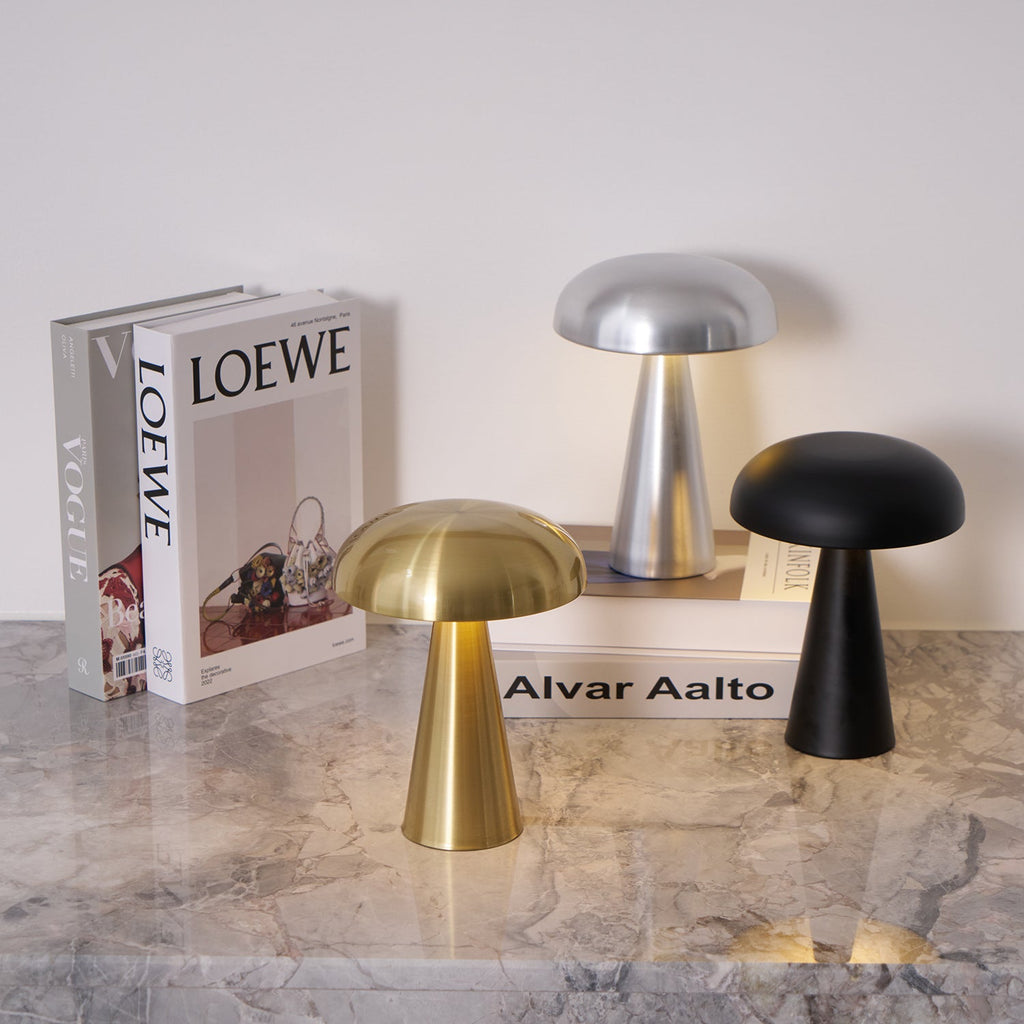 Como Rechargeable Table Lamp