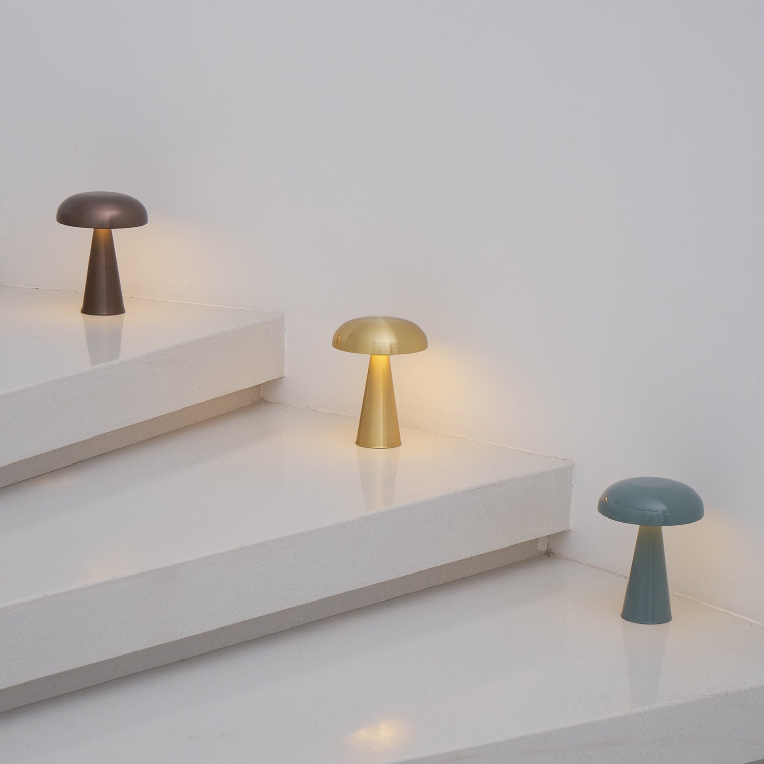 Como Rechargeable Table Lamp