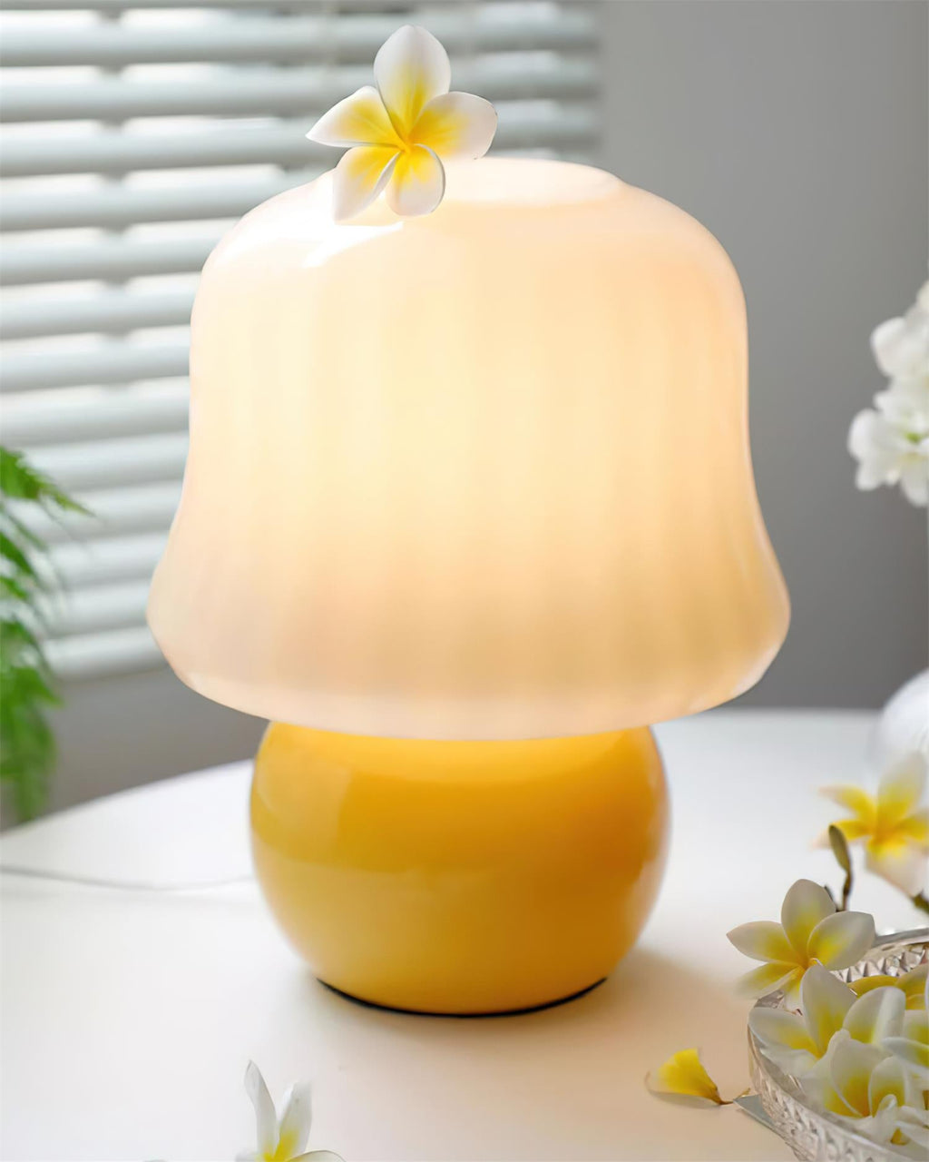 Luxury Cream Mushroom Table Lamp